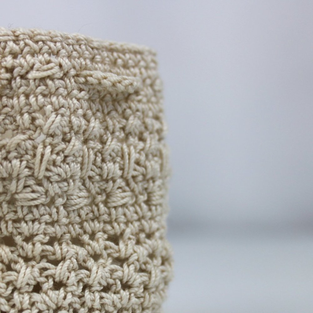 Mini Cream Crocheted Drawstring Pouch Very Small Bag - Picture 5 of 5
